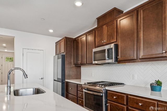 493 Cambridge Street, San Francisco, CA 94134