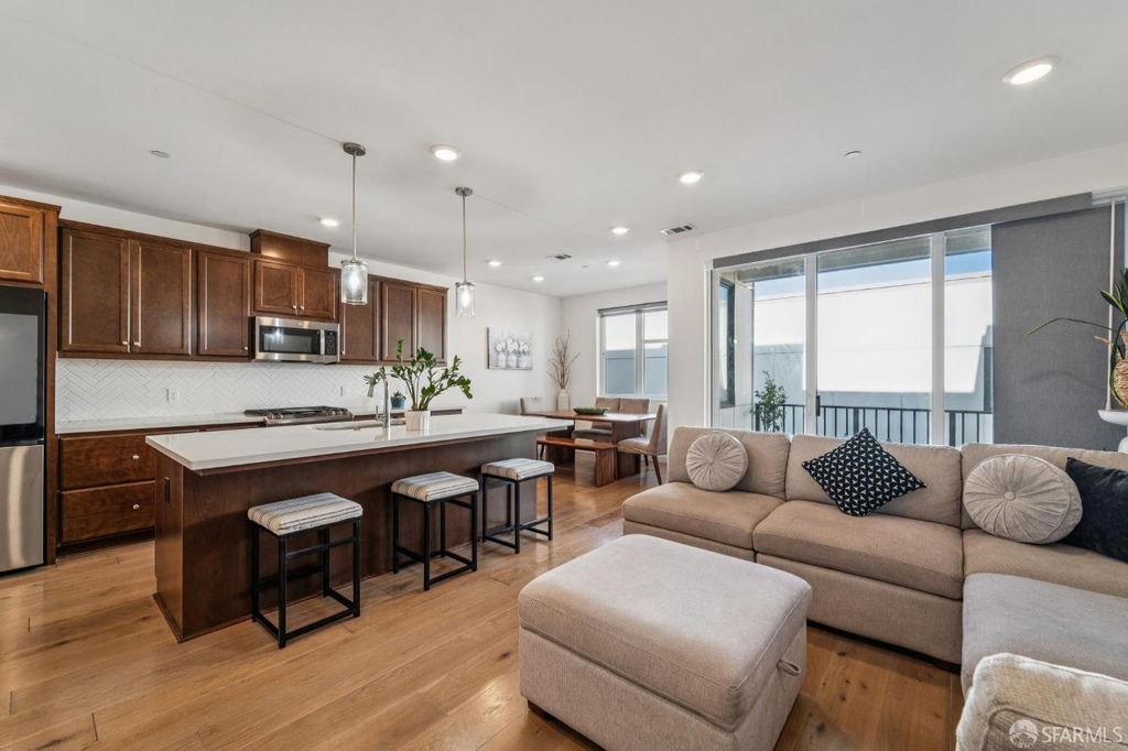 493 Cambridge Street, San Francisco, CA 94134