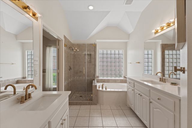 2811 Ashbury Drive, Richardson, TX 75082
