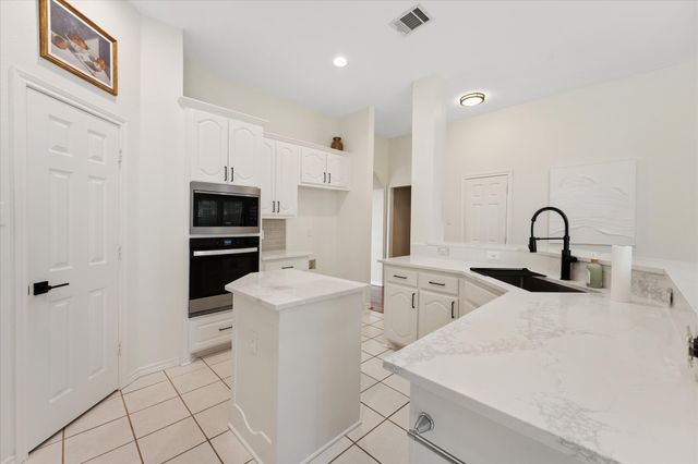 2811 Ashbury Drive, Richardson, TX 75082