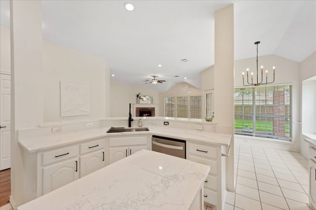 2811 Ashbury Drive, Richardson, TX 75082