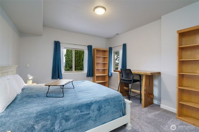 4211 Glasgow Way, Anacortes, WA 98221