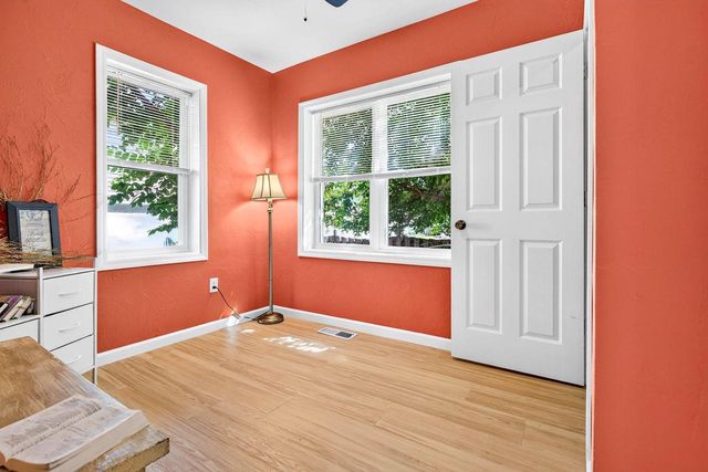 831 S BAIRD STREET, Green Bay, WI 54301