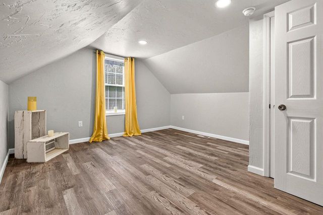 831 S BAIRD STREET, Green Bay, WI 54301