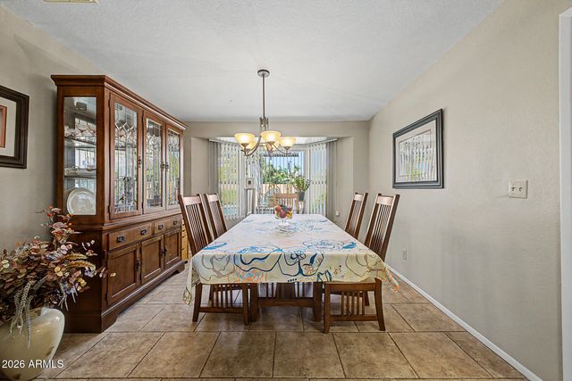 11822 N 38TH Place, Phoenix, AZ 85028