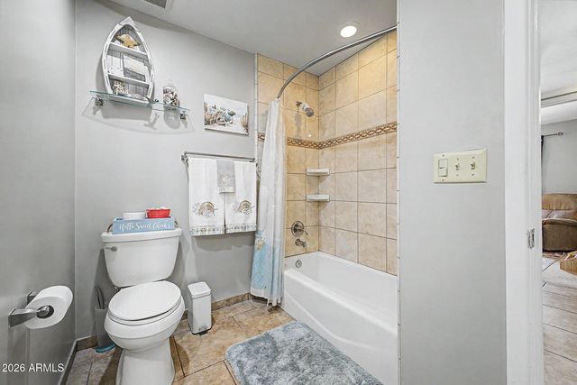 11822 N 38TH Place, Phoenix, AZ 85028