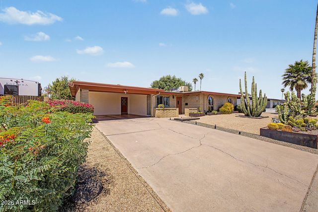 11822 N 38TH Place, Phoenix, AZ 85028