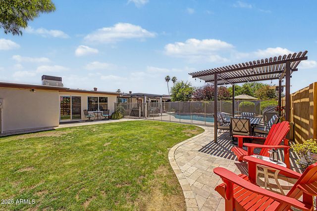 11822 N 38TH Place, Phoenix, AZ 85028