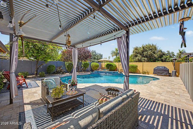 11822 N 38TH Place, Phoenix, AZ 85028