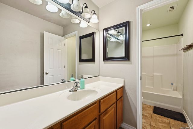 1163 County Road 323, Jourdanton, TX 78026