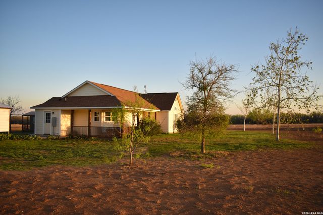 1163 County Road 323, Jourdanton, TX 78026