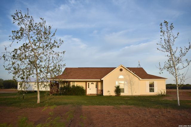 1163 County Road 323, Jourdanton, TX 78026