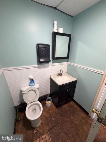 5737 ELMWOOD AVE, Philadelphia, PA 19143