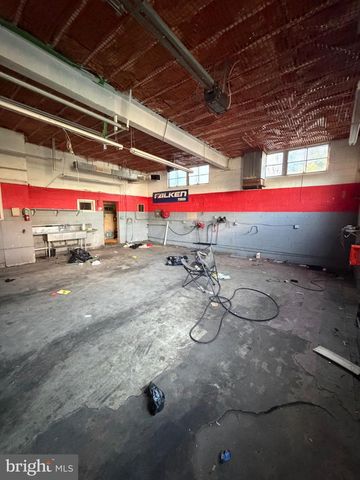 5737 ELMWOOD AVE, Philadelphia, PA 19143