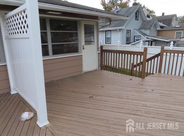 1818 W 4th W Street, Dunellen, NJ 08812