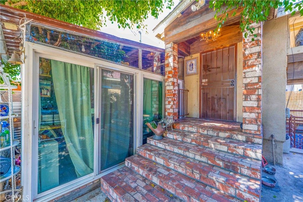 307 N KERN Avenue, East Los Angeles, CA 90022