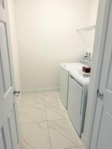 2810 NW Treviso Circle, Port St. Lucie, FL 34986