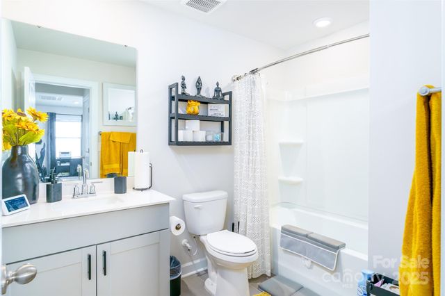 126 Guardian Gate Drive, Mooresville, NC 28115