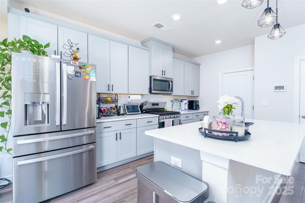 126 Guardian Gate Drive, Mooresville, NC 28115