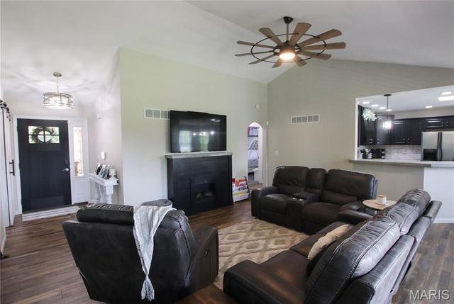 204 Quail Ridge Court, Union, MO 63084