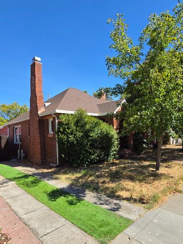 2629 Santa Cruz Way, Sacramento, CA 95817