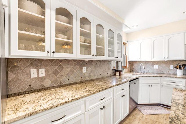 4748 Sumac LANE, Greendale, WI 53129