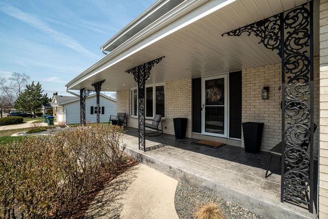 4748 Sumac LANE, Greendale, WI 53129