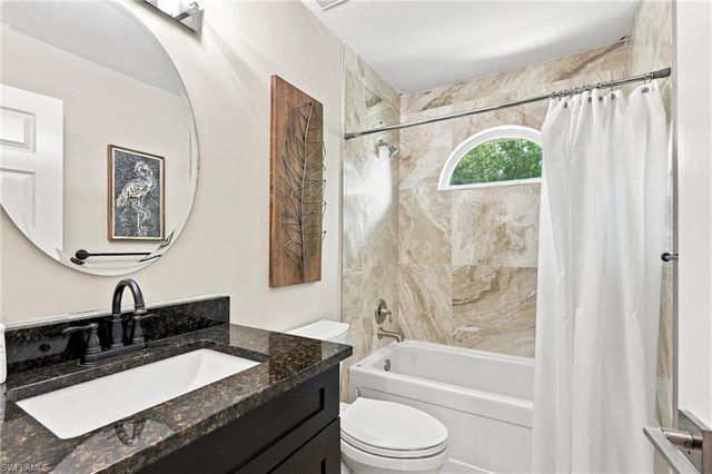 1117 Shady Rest LN, Naples, FL 34103