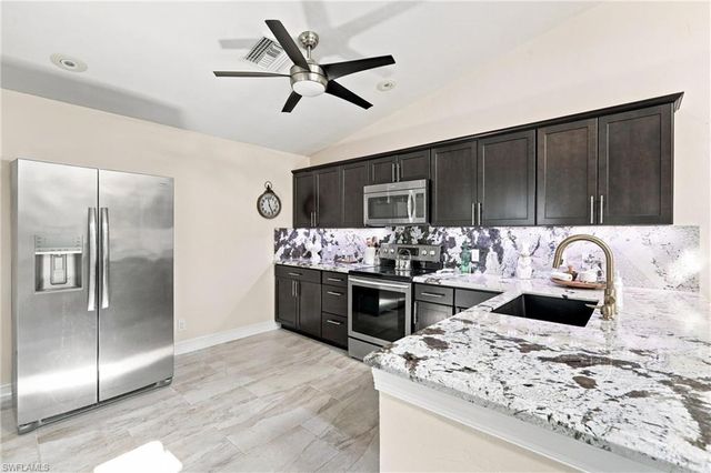 1117 Shady Rest LN, Naples, FL 34103