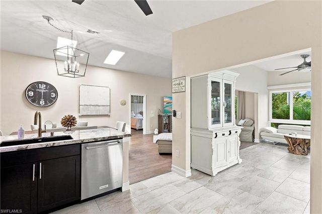 1117 Shady Rest LN, Naples, FL 34103