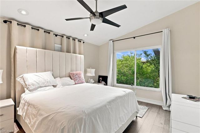 1117 Shady Rest LN, Naples, FL 34103