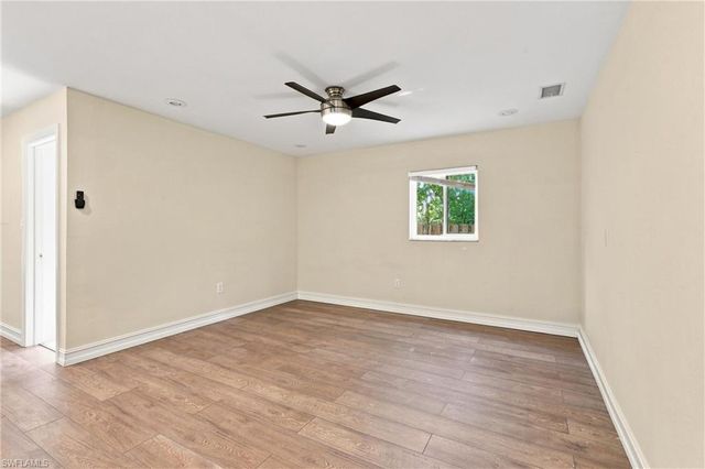 1117 Shady Rest LN, Naples, FL 34103