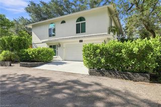 1117 Shady Rest LN, Naples, FL 34103