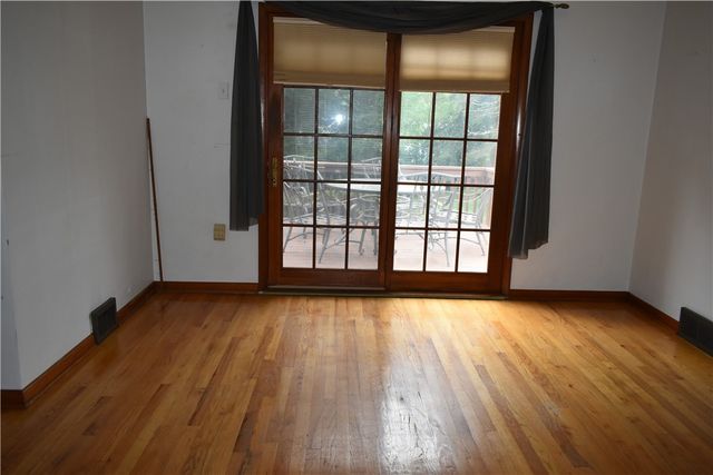 117 Plum, Level Green, PA 15085