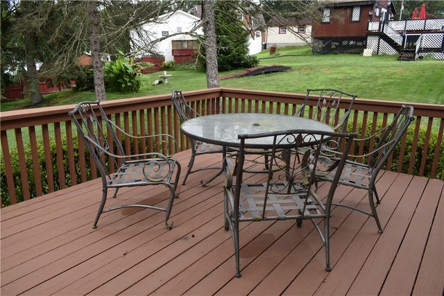 117 Plum, Level Green, PA 15085