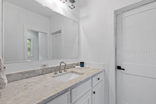 5 Pond View Ct, Bluffton, SC 29910