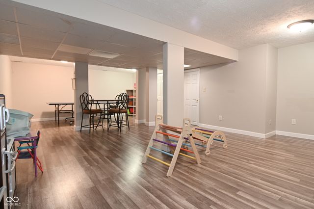 4763 Oakleigh Court, Greenwood, IN 46143