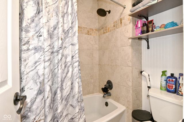 4763 Oakleigh Court, Greenwood, IN 46143