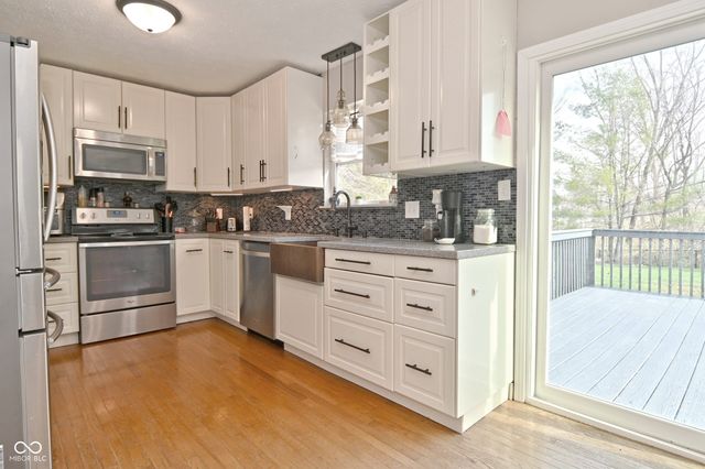 4763 Oakleigh Court, Greenwood, IN 46143