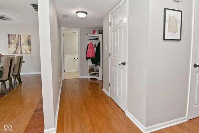 4763 Oakleigh Court, Greenwood, IN 46143