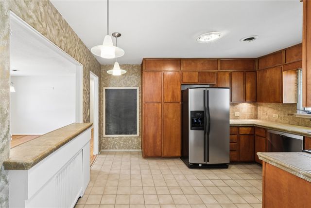 900 11th Avenue, Grinnell, IA 50112