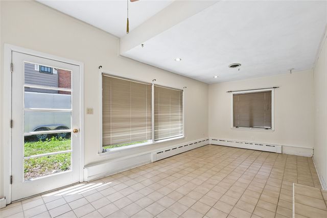 900 11th Avenue, Grinnell, IA 50112