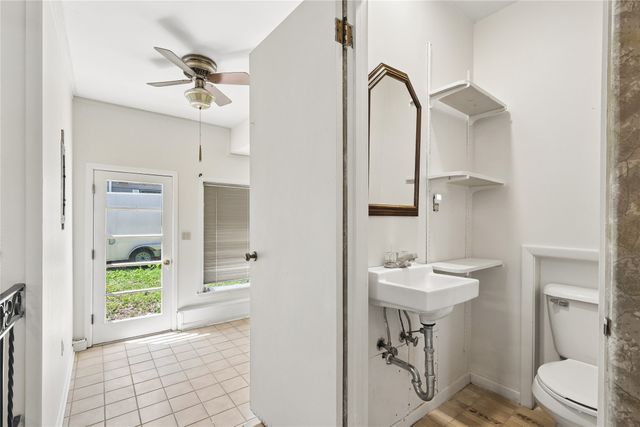 900 11th Avenue, Grinnell, IA 50112