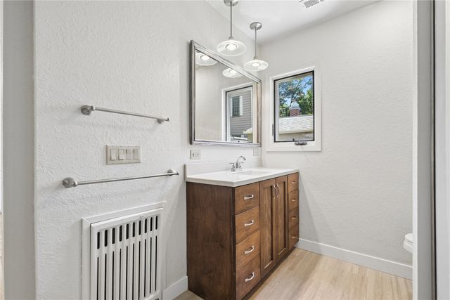 900 11th Avenue, Grinnell, IA 50112
