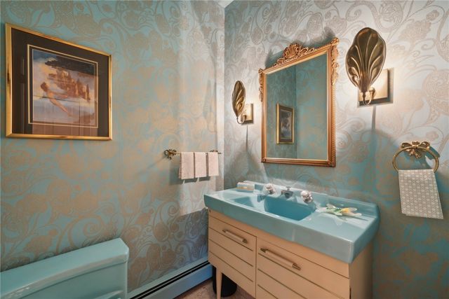 308 Rosslyn Road, Rosslyn Farms, PA 15106