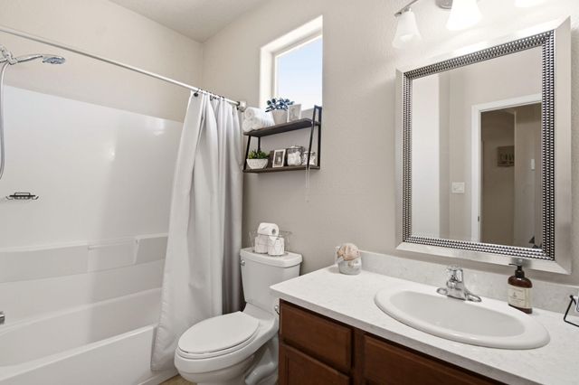 256 Landing Trail NE, Rio Rancho, NM 87124