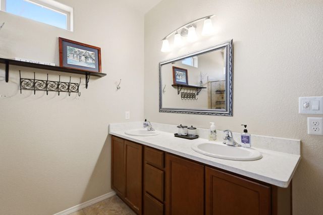 256 Landing Trail NE, Rio Rancho, NM 87124