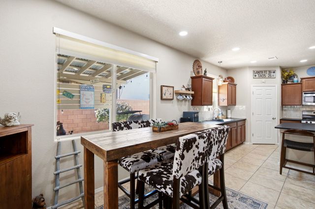 256 Landing Trail NE, Rio Rancho, NM 87124
