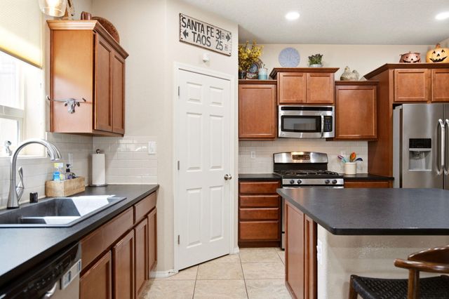 256 Landing Trail NE, Rio Rancho, NM 87124