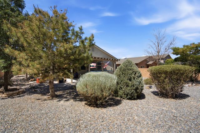 256 Landing Trail NE, Rio Rancho, NM 87124